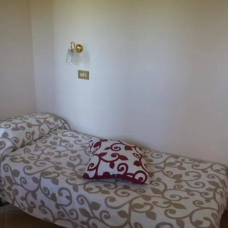 Il Roseto Apartment *